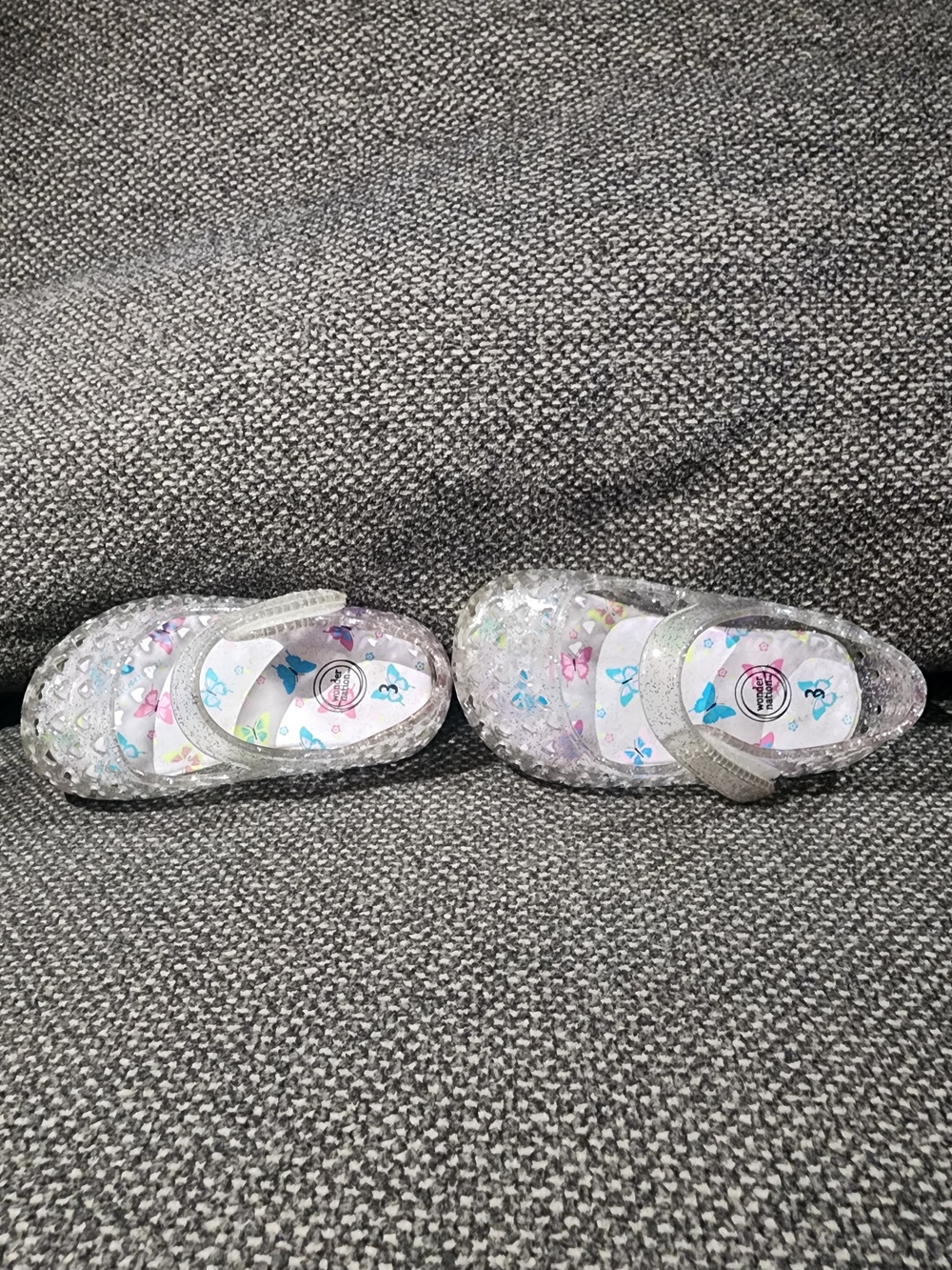Kids Clear Glitter Jelly Mary Jane Sandals with Heart Cutouts - Silver - Picture 4 of 4